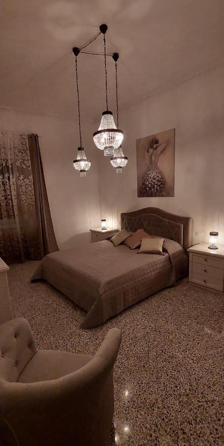 La Casa Sotto Il Castello Apartment บรักชาโน ภายนอก รูปภาพ